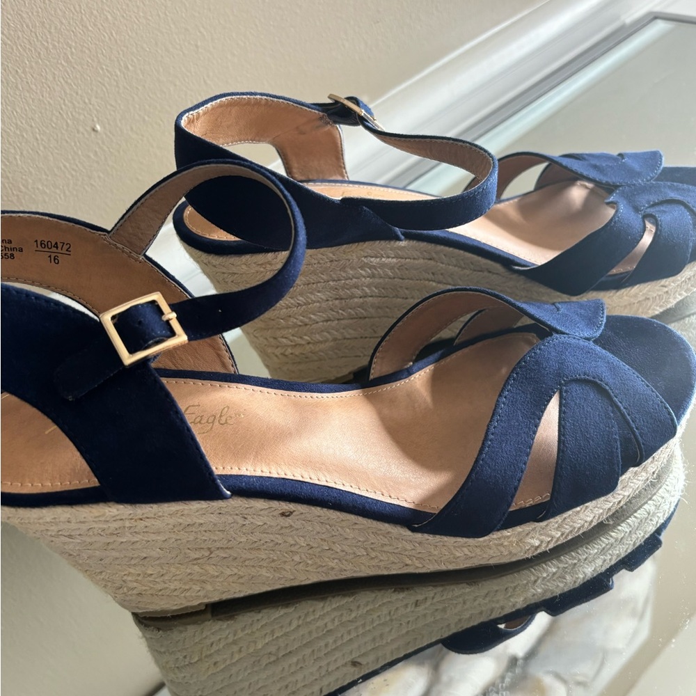 American Eagle navy espadrilles Size 12 NWOB minor imperfection on heels see pic